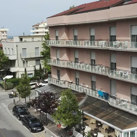 Ducale Hotel 3*